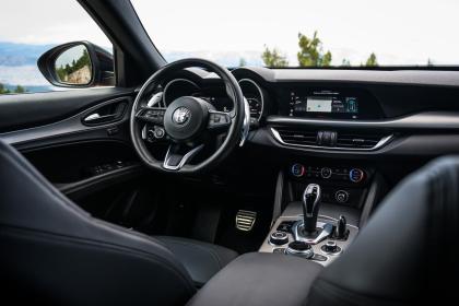 Test: Alfa Romeo Stelvio Q4 Veloce 2.2D 211Ps